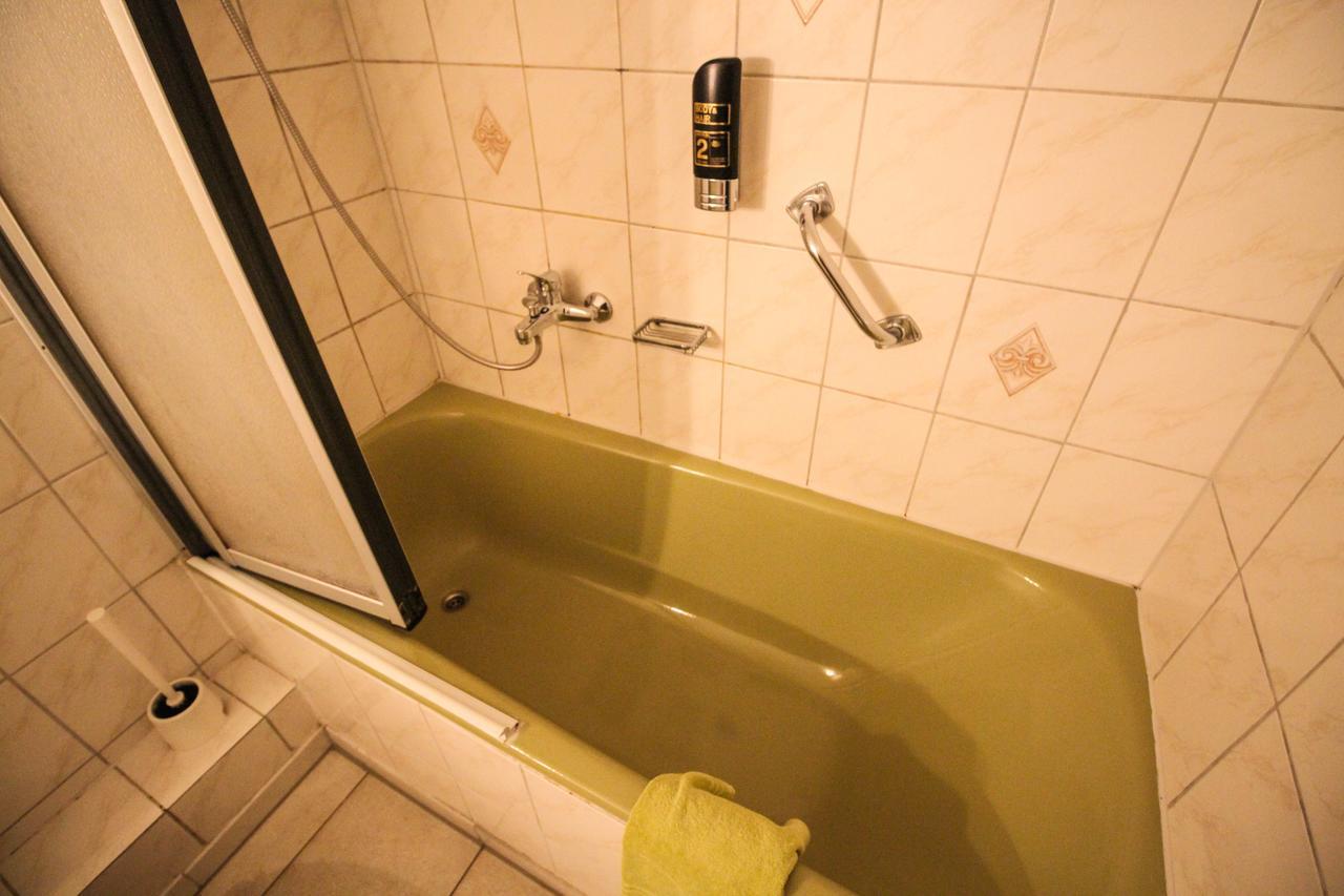 Bogensporthotel "Bad" Айзенбах Екстериор снимка