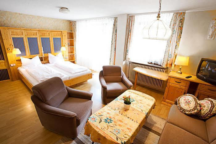 Bogensporthotel "Bad" Айзенбах Екстериор снимка